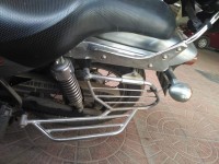 Black And Grey Bajaj Avenger 180 DTS-i