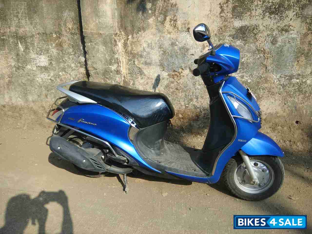 Mat Blue Yamaha Fascino
