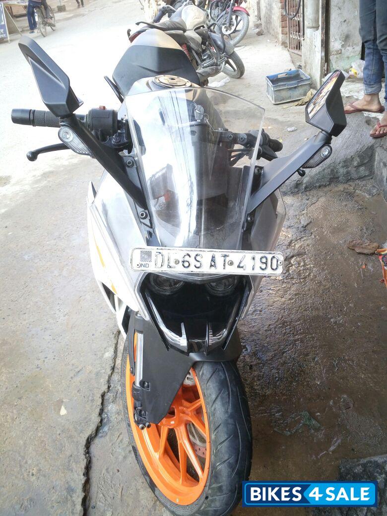White Orange KTM RC 390