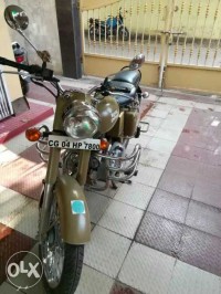 Desert Storm Royal Enfield Classic Desert Storm