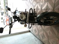 Blue Bajaj Avenger Street 150