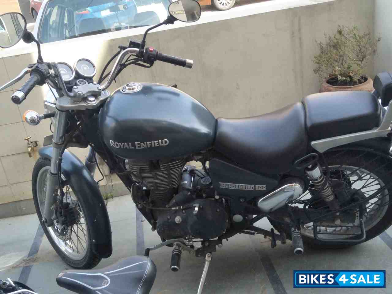 Turquoise Royal Enfield Thunderbird 500 Turquoise Royal Enfield Thunderbird 500