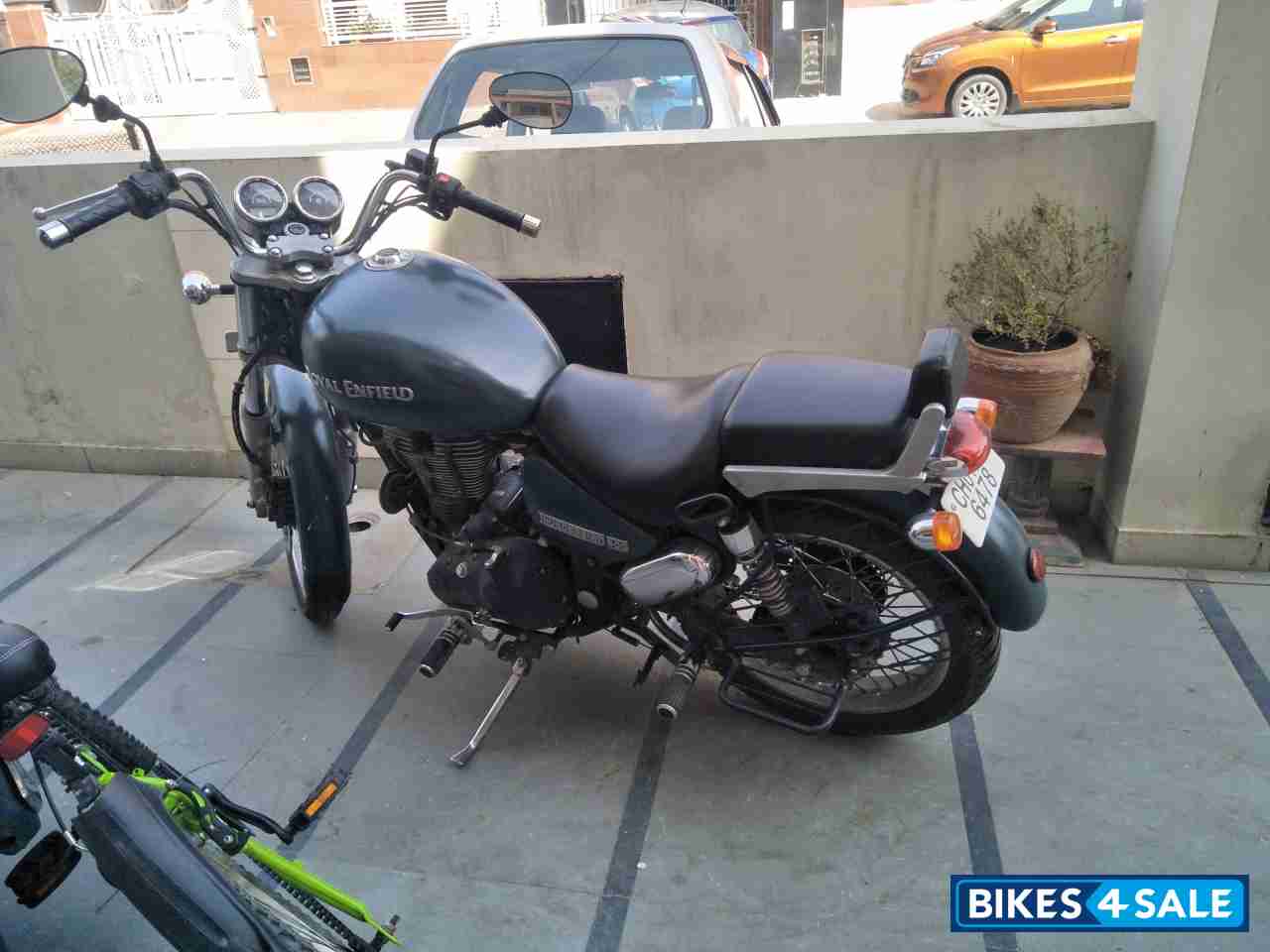 Turquoise Royal Enfield Thunderbird 500 Turquoise Royal Enfield Thunderbird 500