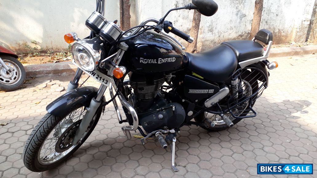 Black Royal Enfield Thunderbird 350