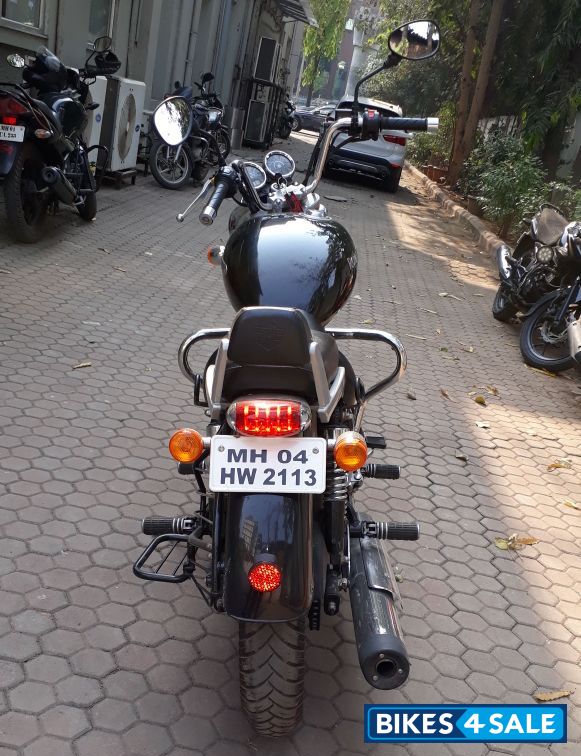 Black Royal Enfield Thunderbird 350 Black Royal Enfield Thunderbird 350