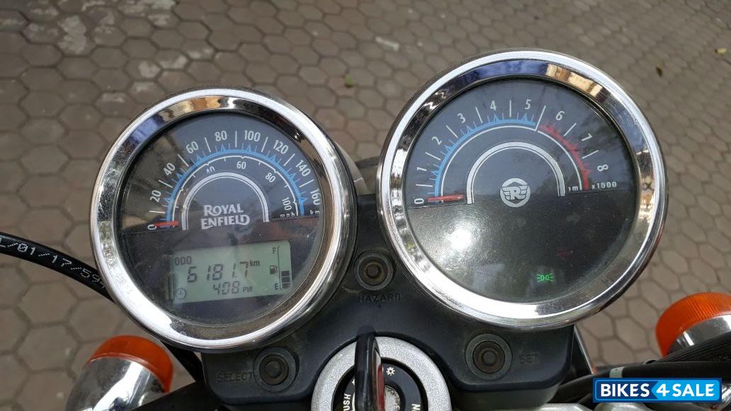 Black Royal Enfield Thunderbird 350 Black Royal Enfield Thunderbird 350