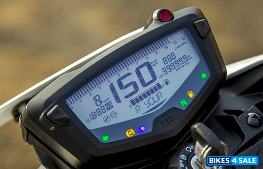 White TVS Apache RTR 200 4V ABS