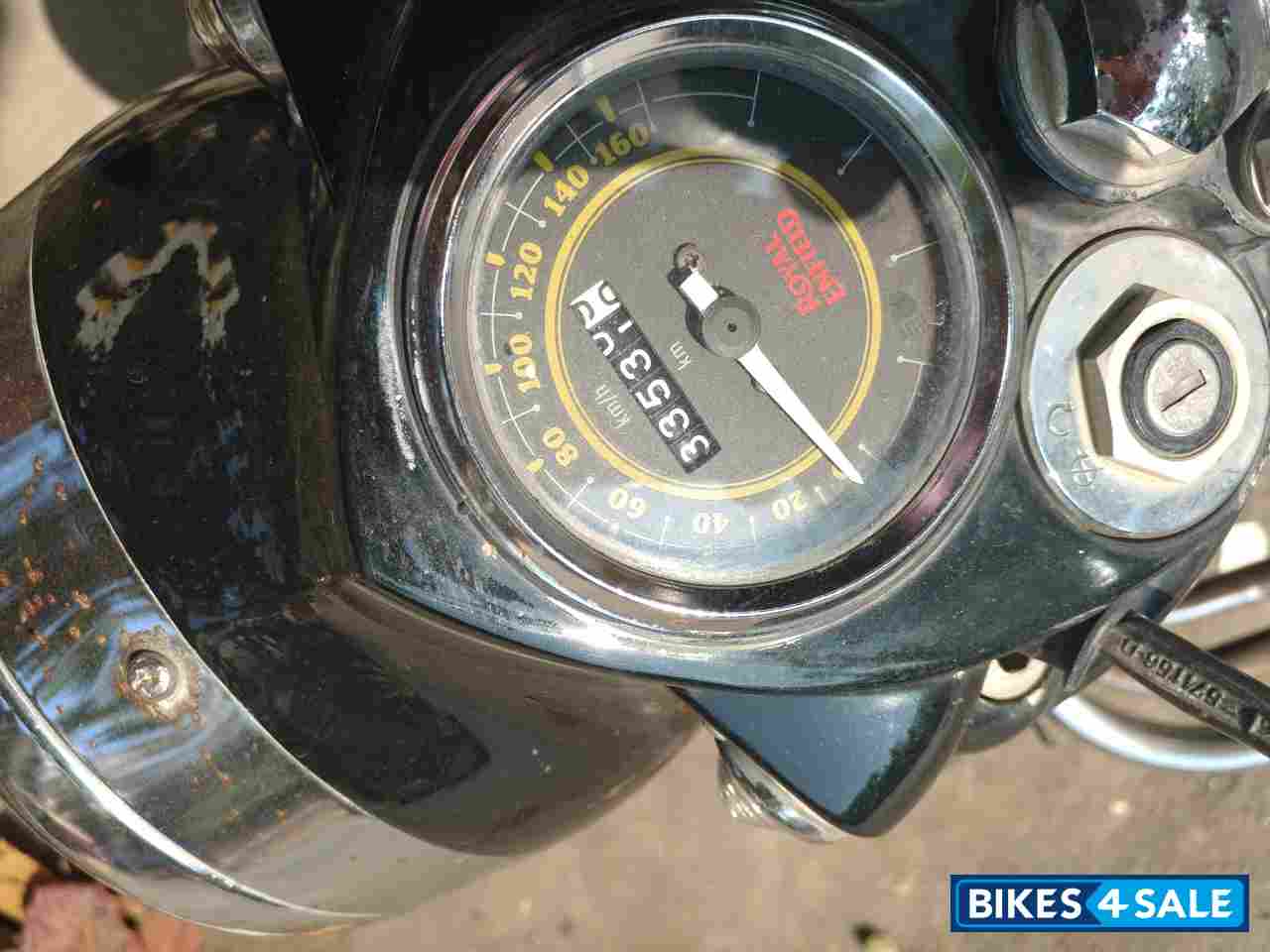 Black Royal Enfield Bullet Electra Twinspark