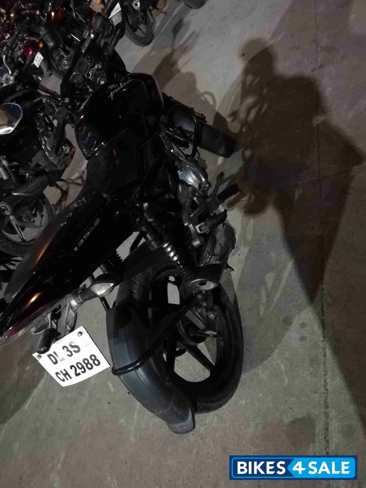 Black Bajaj Pulsar 135LS Black Bajaj Pulsar 135LS