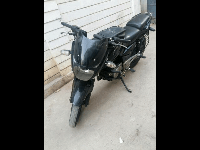 Black Bajaj Pulsar 180 DTSi