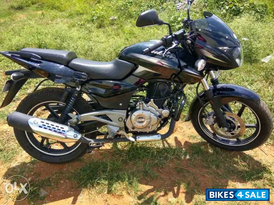 Black Bajaj Pulsar 180 DTSi Black Bajaj Pulsar 180 DTSi