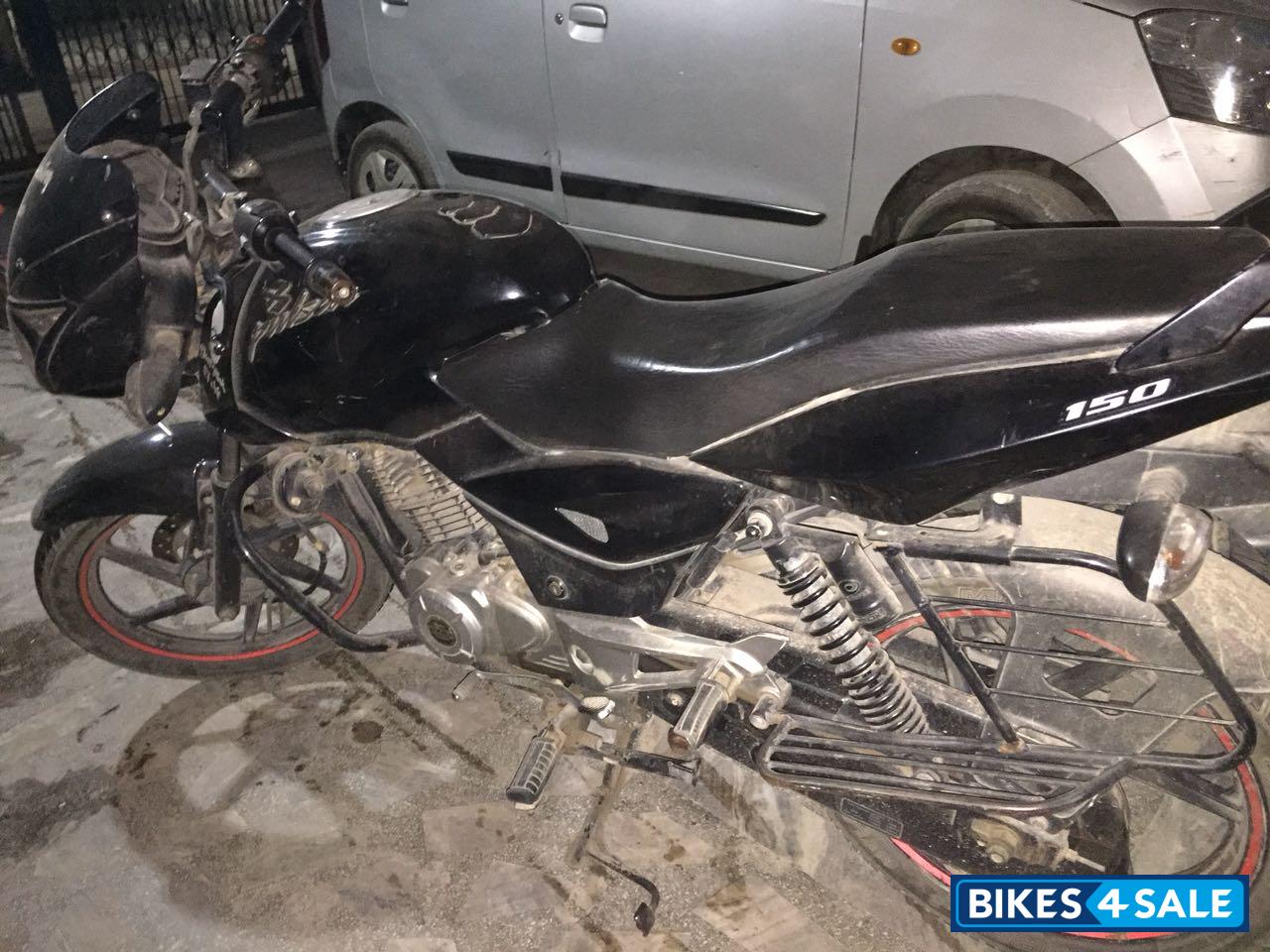 Black Bajaj Pulsar 150 DTSi