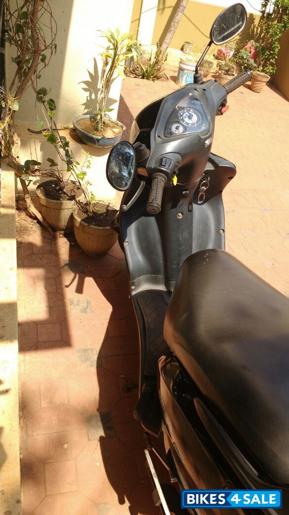 Black TVS Wego