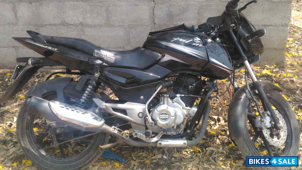Black Bajaj Pulsar 150 DTSi
