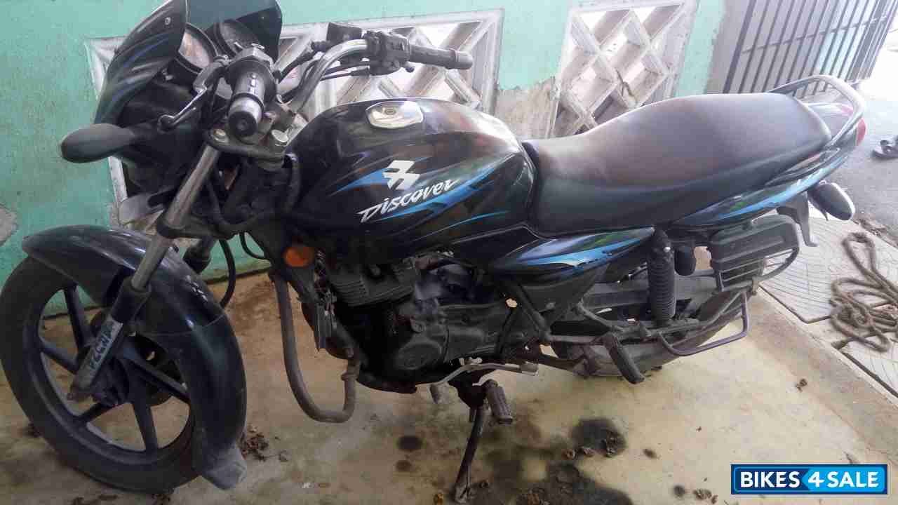 Blue Black Bajaj Discover DTSi 135