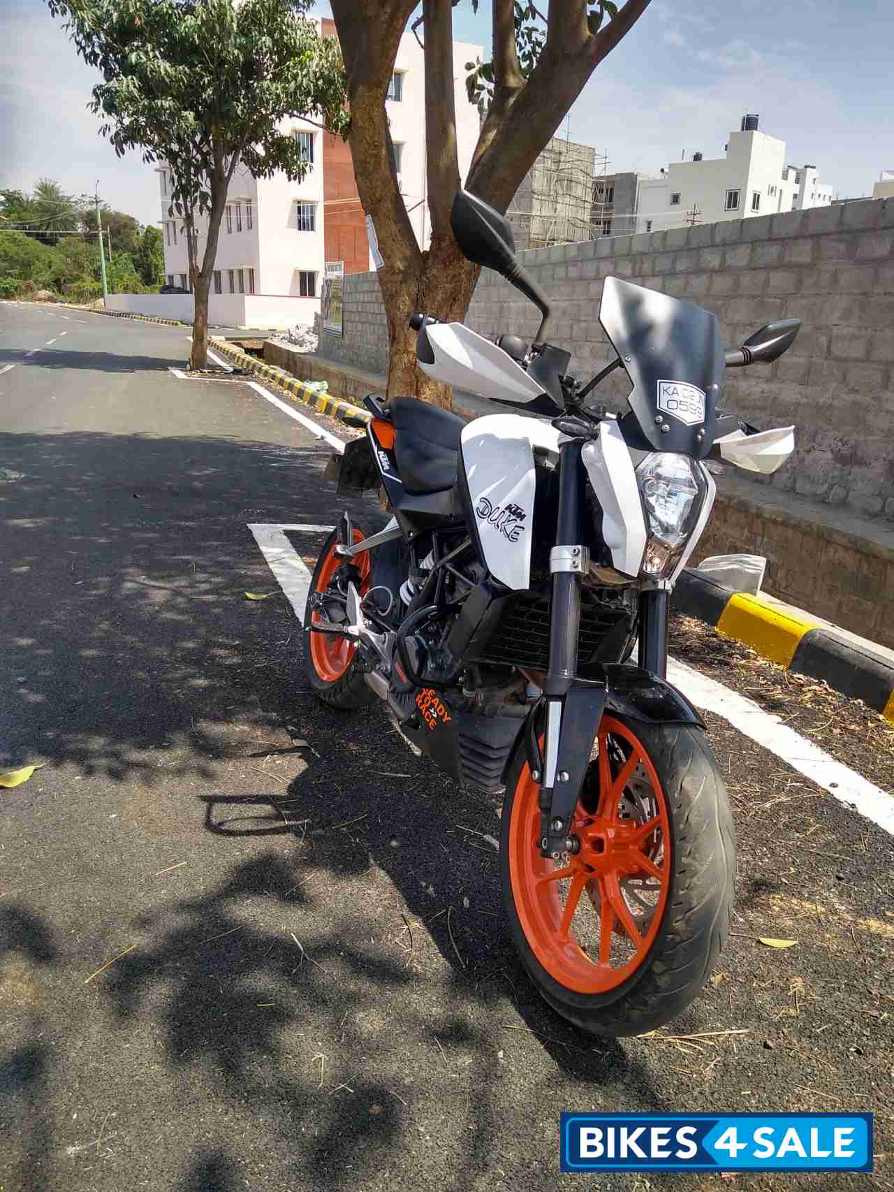 White KTM Duke 200