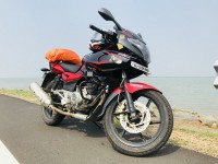 Bajaj Pulsar 220 DTSFi 2014 Model