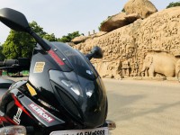 Cock W Red Bajaj Pulsar 220 DTSFi