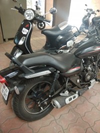 Brown Bajaj Avenger Street 220