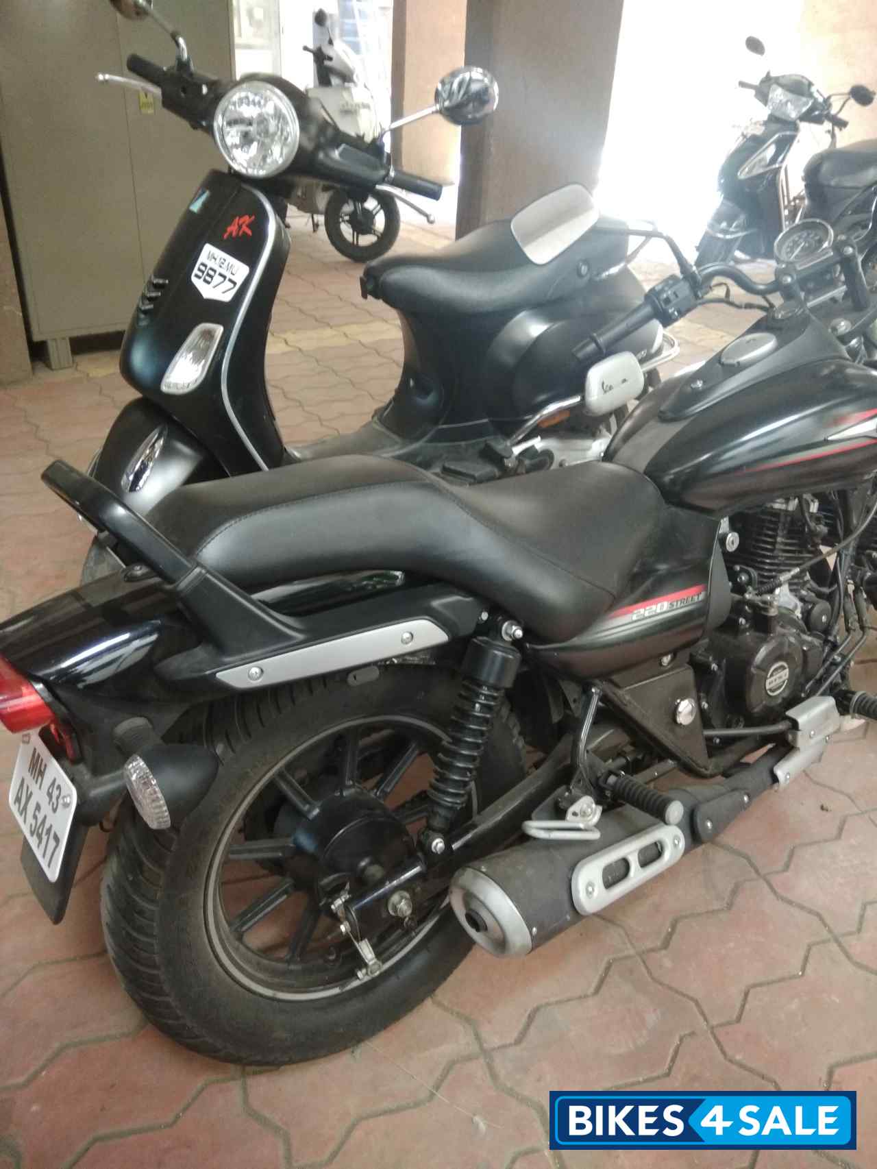 Brown Bajaj Avenger Street 220