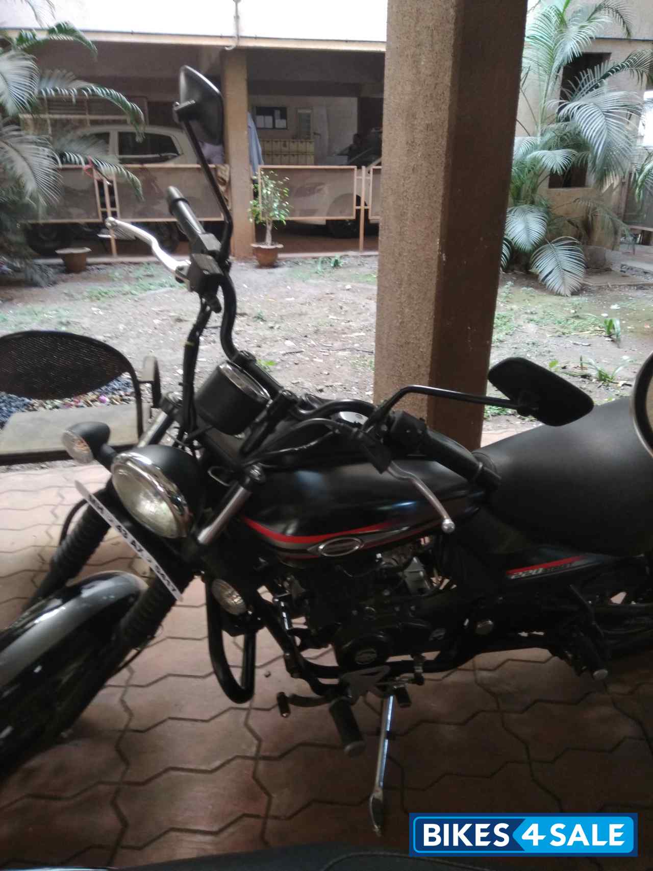 Brown Bajaj Avenger Street 220