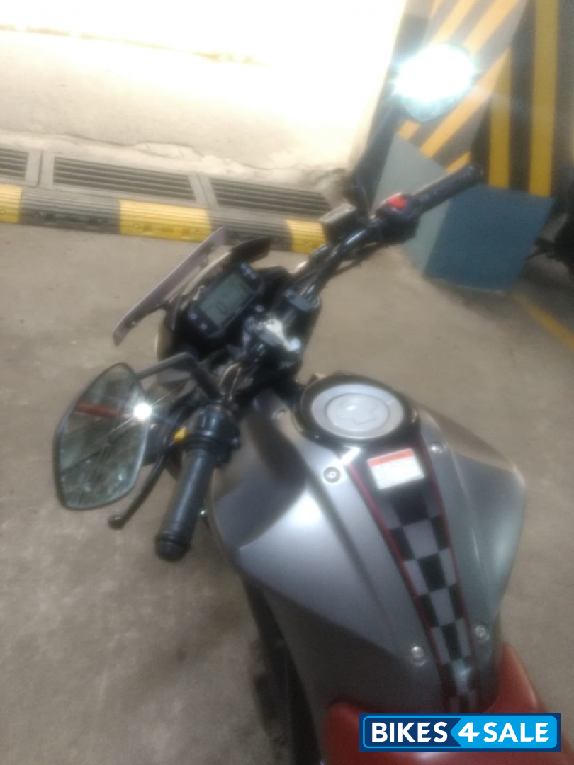 Grey Suzuki Gixxer SP