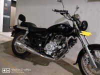 Black Bajaj Avenger 220 DTS-i