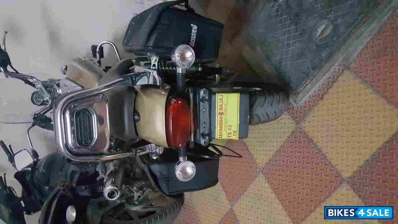 Desert Gold Bajaj Avenger Cruise 220