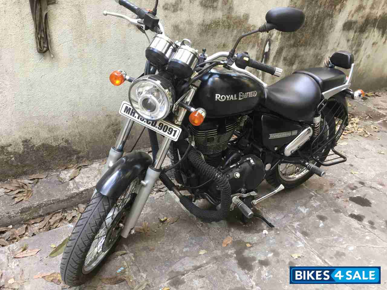 Matt Black Royal Enfield Thunderbird 350