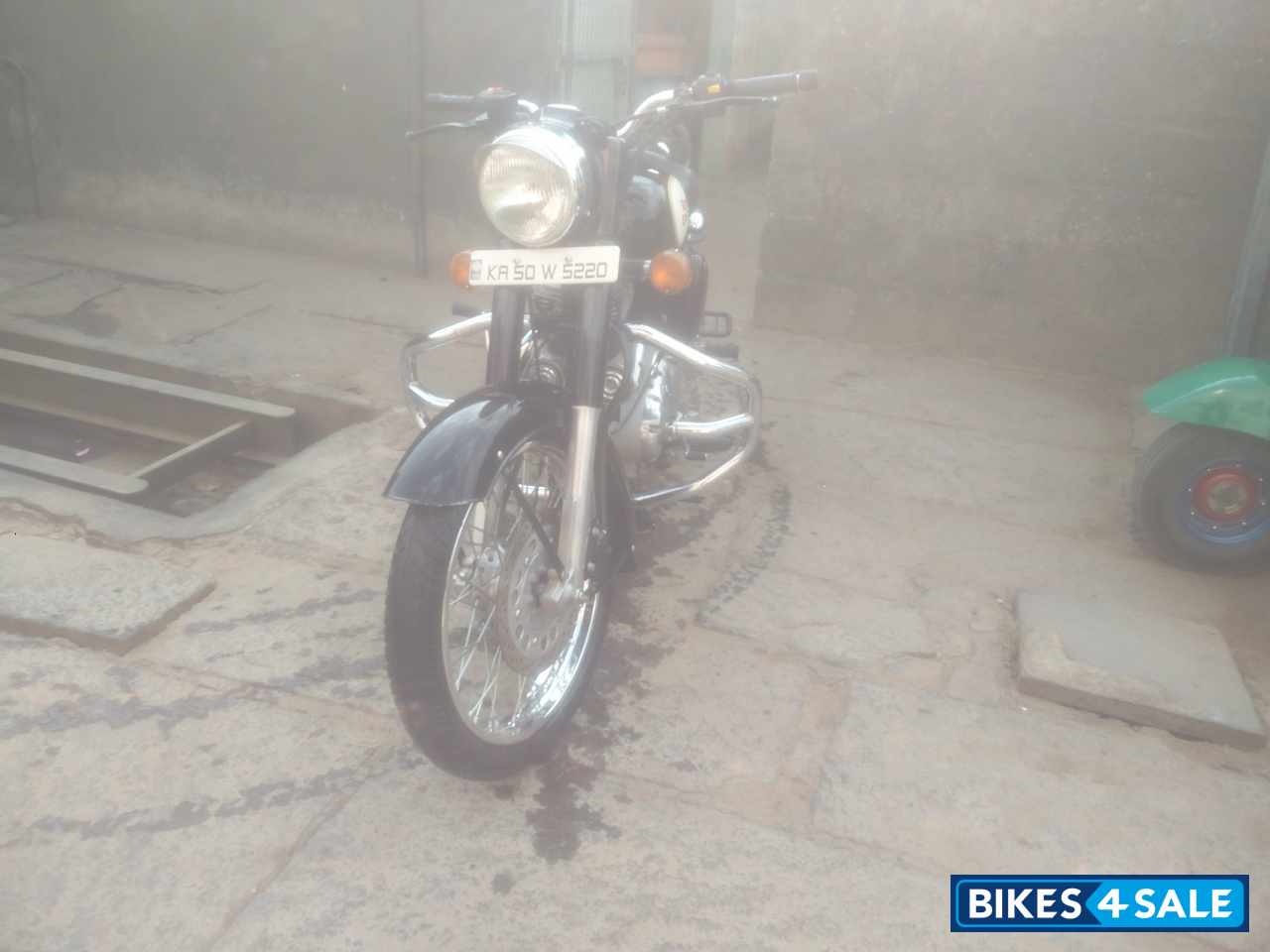 Black Royal Enfield Classic 350