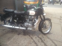 Black Royal Enfield Classic 350