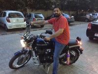 Blue Royal Enfield Thunderbird 500