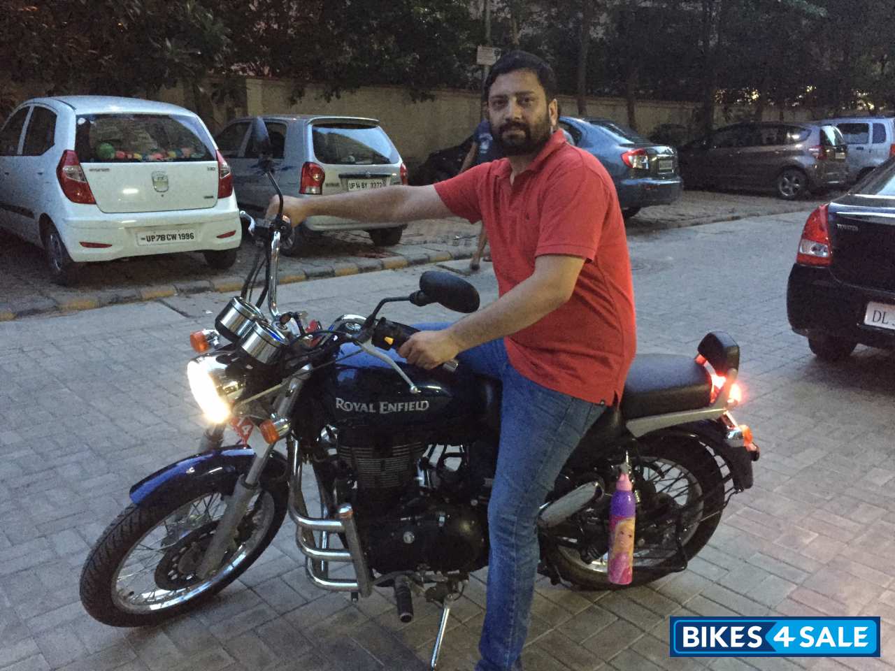 Blue Royal Enfield Thunderbird 500