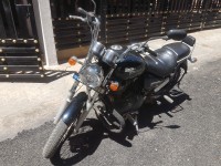 Black Royal Enfield Thunderbird 350