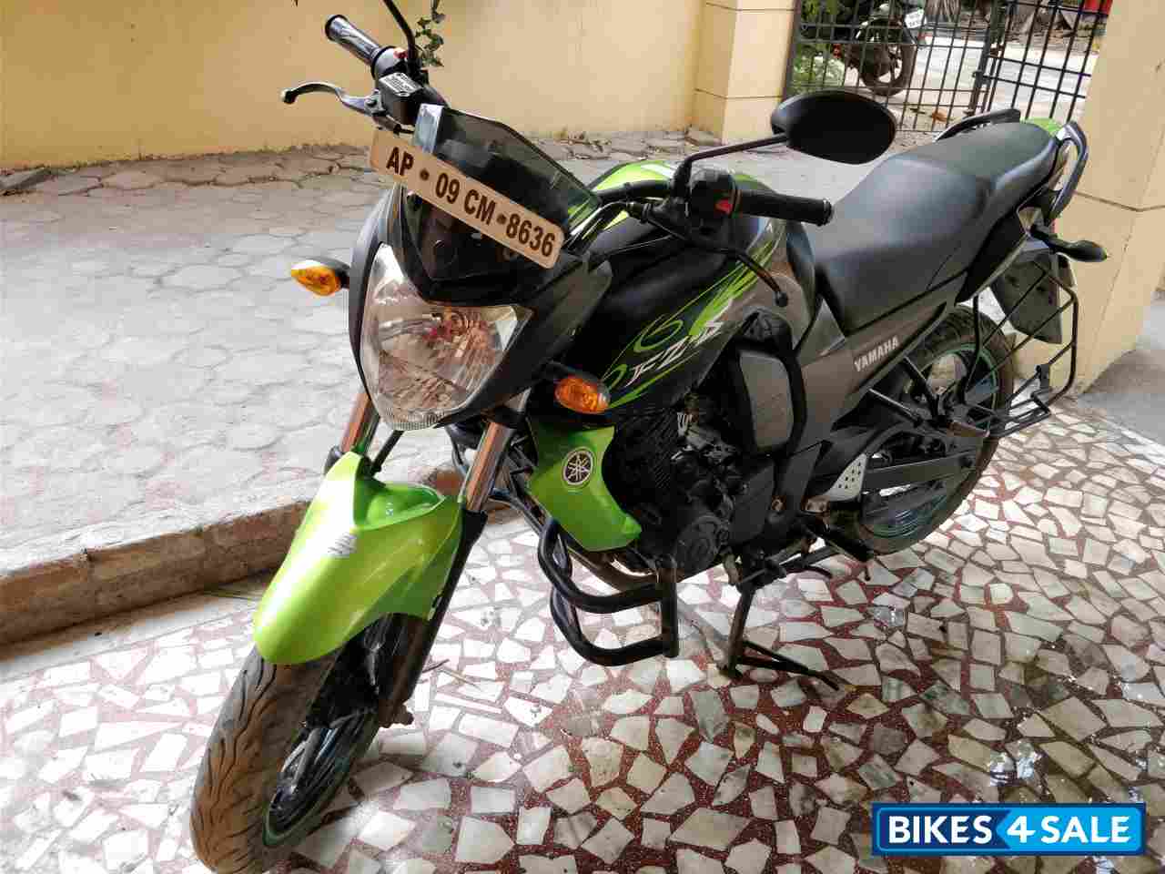 Black And Olive Green Yamaha FZ-S
