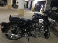 Black Royal Enfield Classic 500