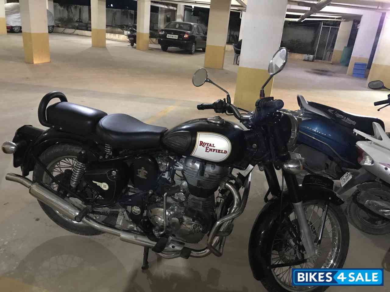 Black Royal Enfield Classic 500 Black Royal Enfield Classic 500