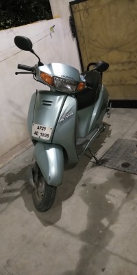Green Honda Activa