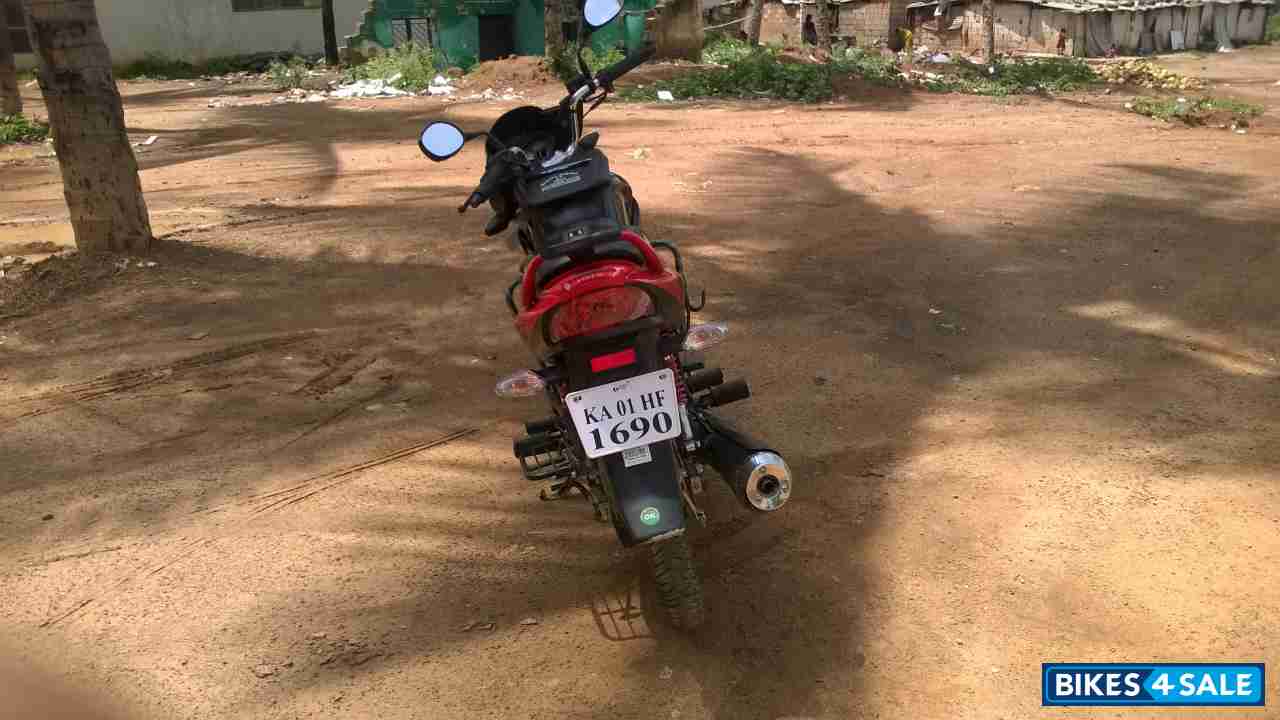 Black & Red Hero Glamour 125