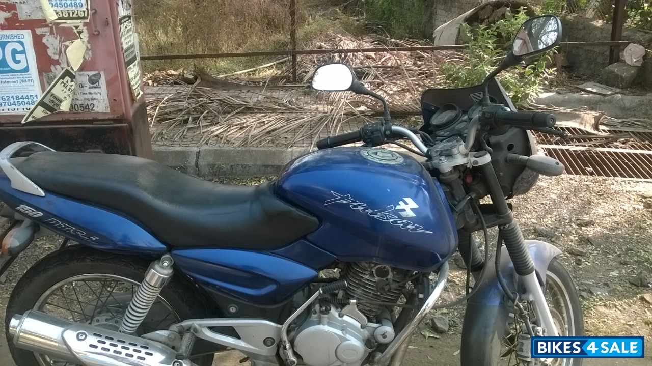 Blue Bajaj Pulsar 150 DTSi