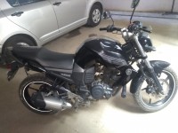 Black Yamaha FZ16