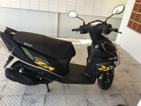 Army Green Yamaha Cygnus Ray ZR