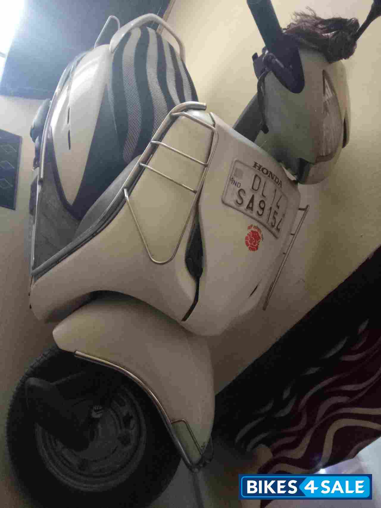 White Honda Activa