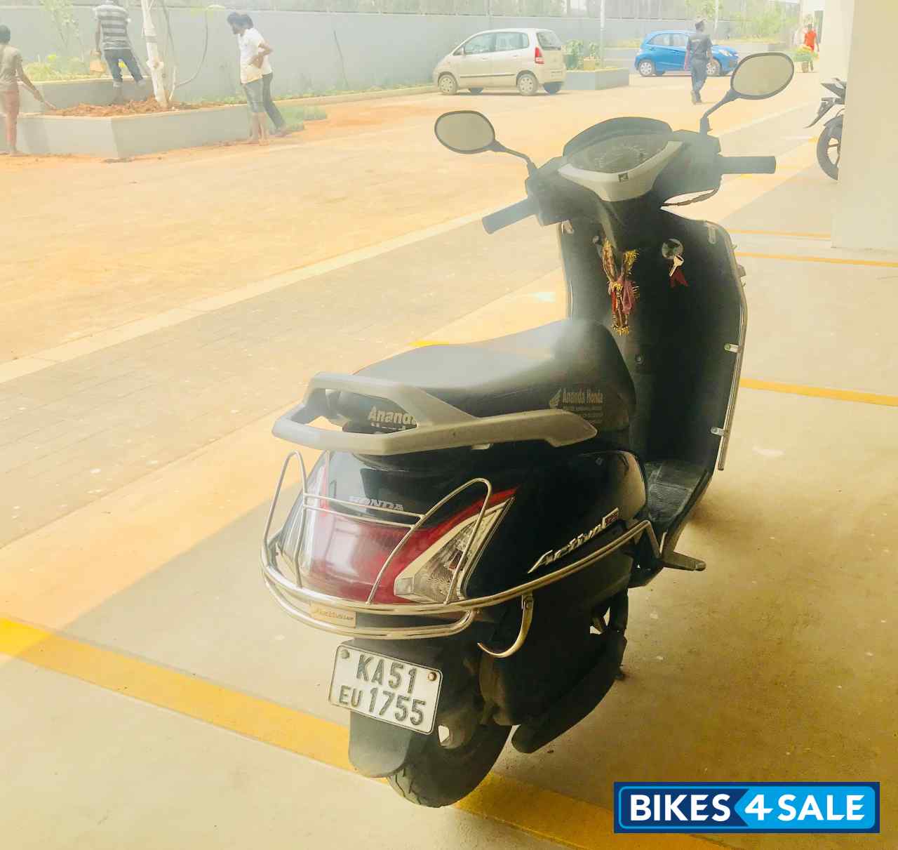 Black Honda Activa 125