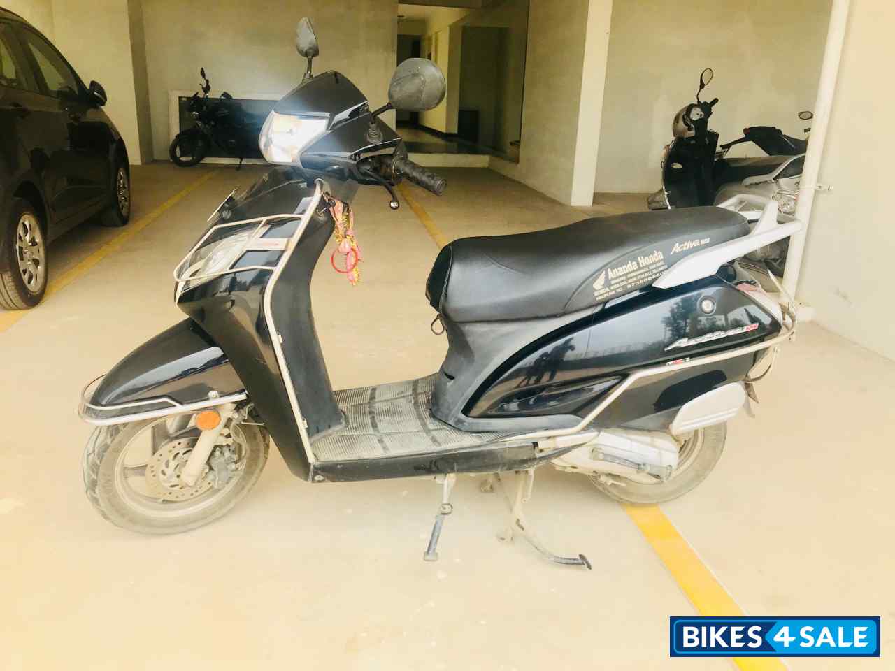 Black Honda Activa 125
