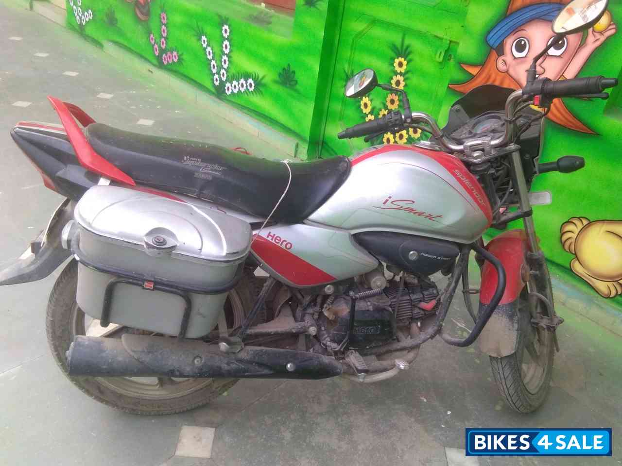 Red And Silver Hero Splendor iSmart