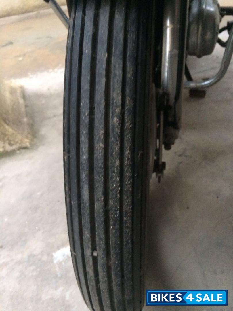 Black Royal Enfield Bullet Standard 350