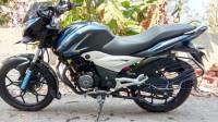 Black Bajaj Discover 125 ST