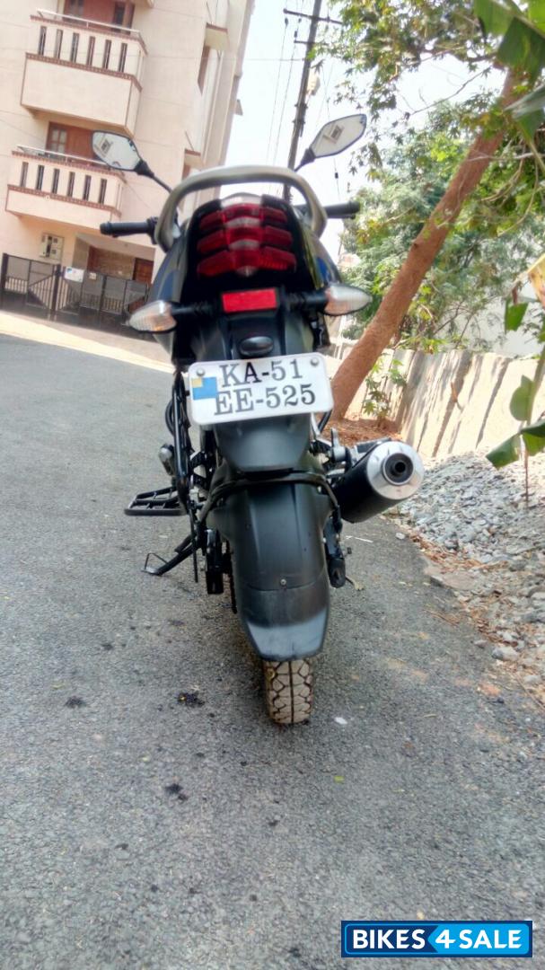 Black Bajaj Discover 125 ST