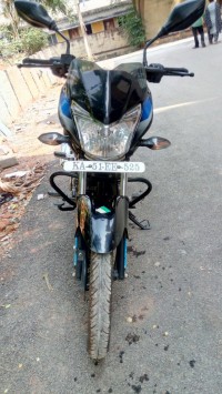 Black Bajaj Discover 125 ST